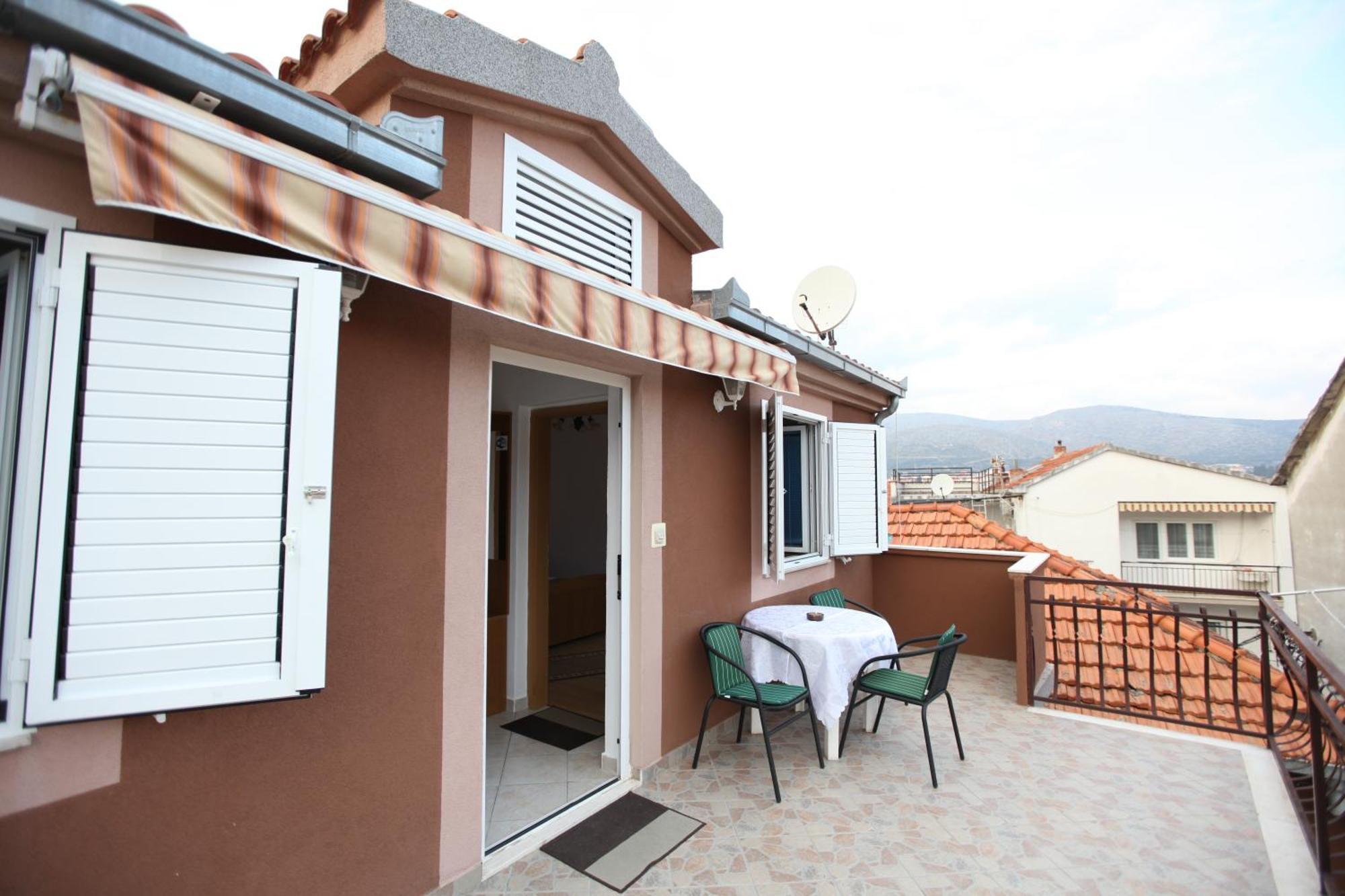 Apartment Jure Trogir Eksteriør billede